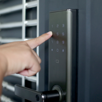 Bend keyless smart lock